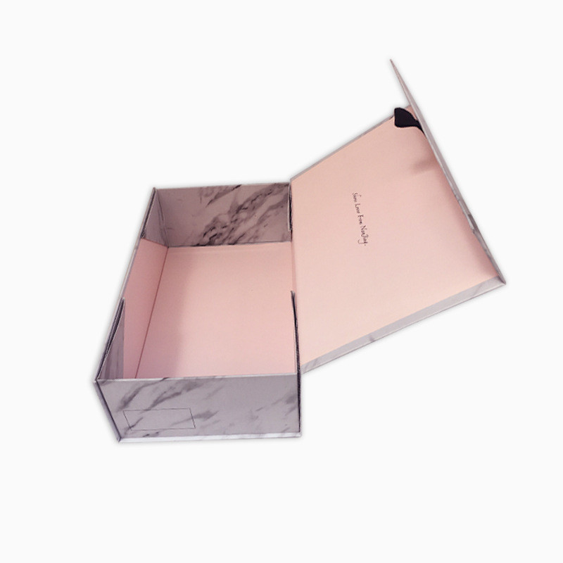 Online Shopping CCNB Foldable Cardboard Box , CMYK Magnetic Closure Box